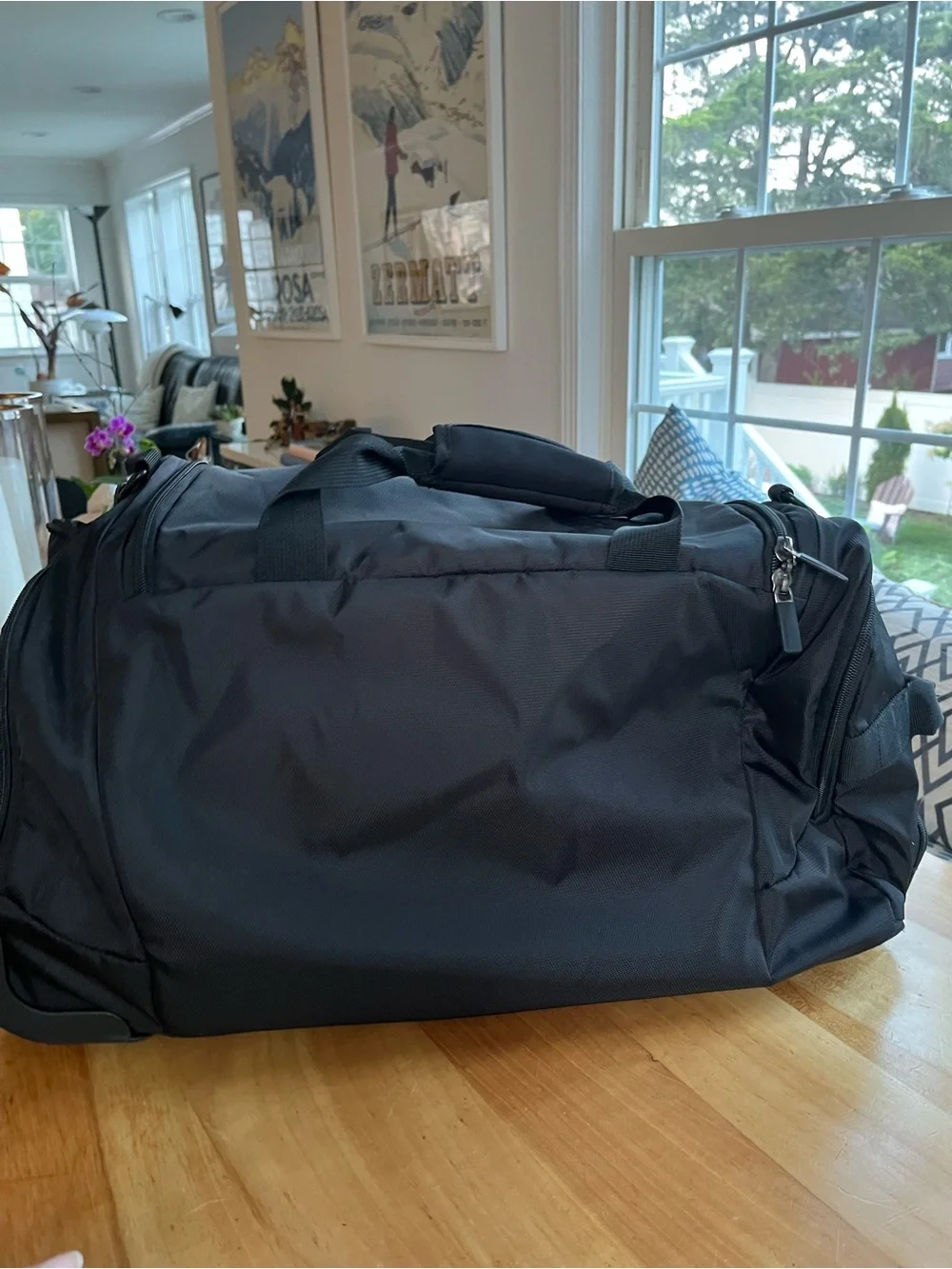 Samsonite Black Weekend Wheeled Suitcase Duffel with Front Pockets